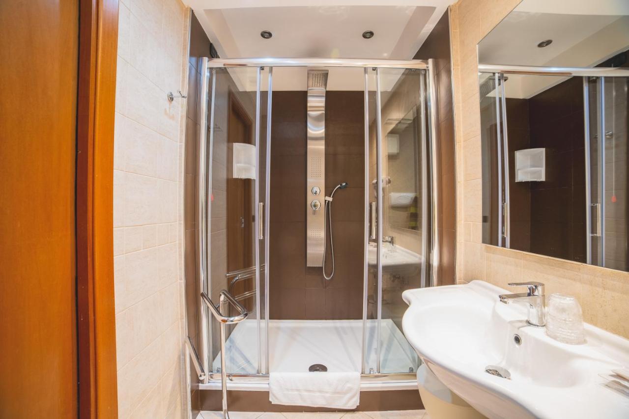 Continental 4*